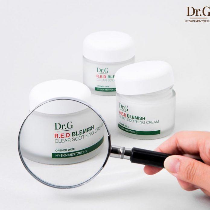 Kem dưỡng Dr.G R.E.D Blemish Clear Soothing iúp nhanh chóng làm dịu và giữ ẩm cho da mà không gây kích ứng.