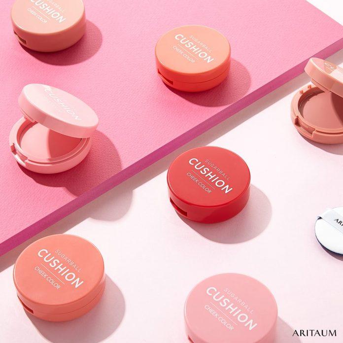 Má hồng kem Aritaum Sugarball Cushion Cheek Color có thiết kế như những viên kẹo đủ màu sắc rất đáng yêu. (nguồn: Internet)