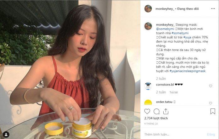 Ngay cả hot instagramer người Việt cũng đã và đang sử dụng mặt nạ ngủ nhà Some By Mi cơ mà. ( Ảnh: BlogAnChoi )