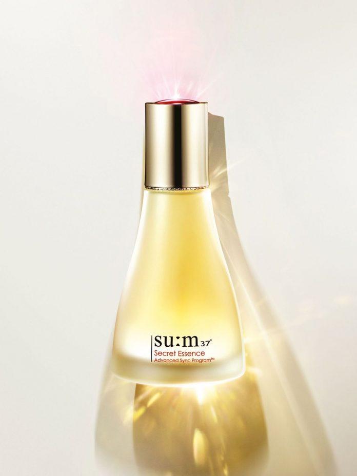 nét Nước thần Su:m37˚ đem lại một làn da rạng rỡ bừng sáng. (Nguồn: Internet).