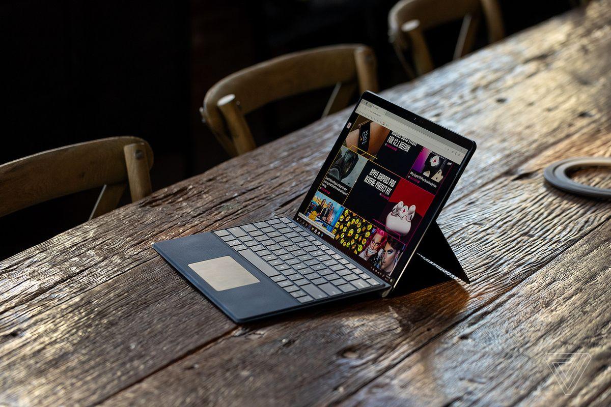Review: Microsoft Surface Pro X tinh tế trên từng cung bậc cảm xúc
