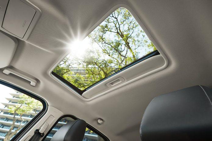 Cửa sổ trời trên EcoSport 2019