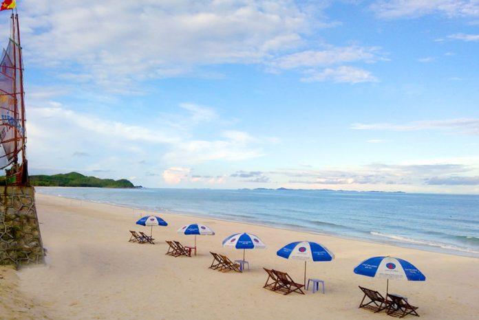 Bãi tắm Sơn Hào - cát trắng nắng vàng 
