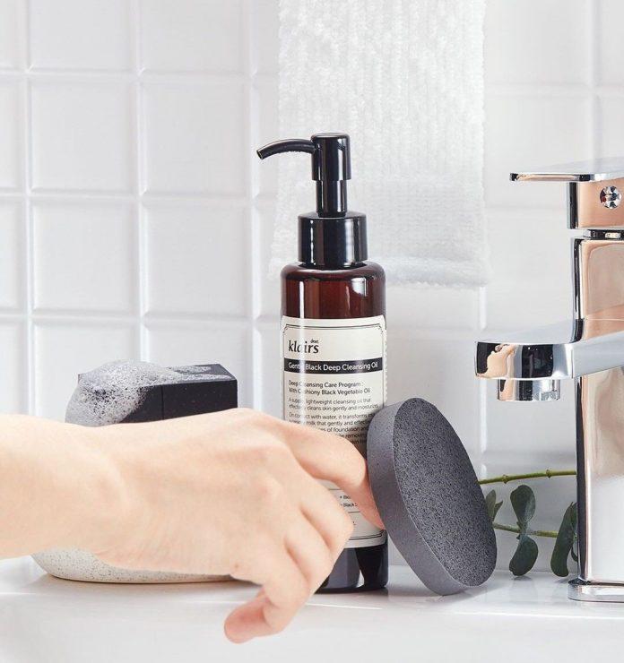 dầu tẩy trang Klairs Gentle Black Deep Cleansing Oil (ảnh: Internet)