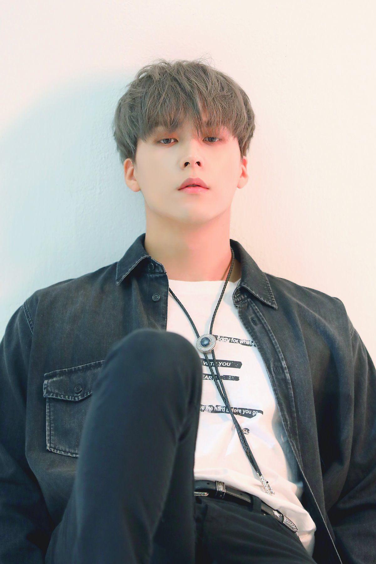 Highlight's Dongwoon