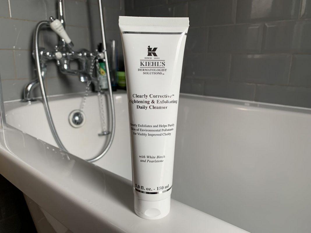 Kiehl's Clearly Corrective Brightening & Exfoliating Cleanser