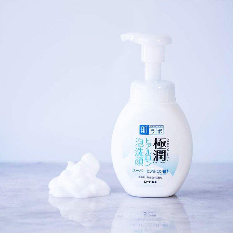 Review sữa rửa mặt tạo bọt Hada Labo Gokujyun Foaming Cleanser: Làm sạch  cho da mùa đông - BlogAnChoi