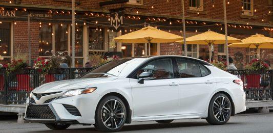Phân khúc xe Sedan hạng D từ 1 tỷ: Toyota Camry vẫn chiếm vị trí đầu Toyota Camry