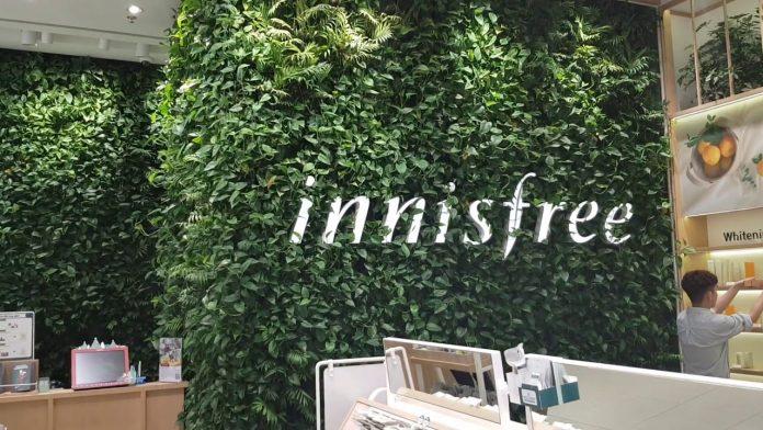 Thương hiệu Innisfree là hãng mỹ phẩm thiên nhiên bình dân được ưa chuộng nhất tại Hàn Quốc. (ảnh: Internet)