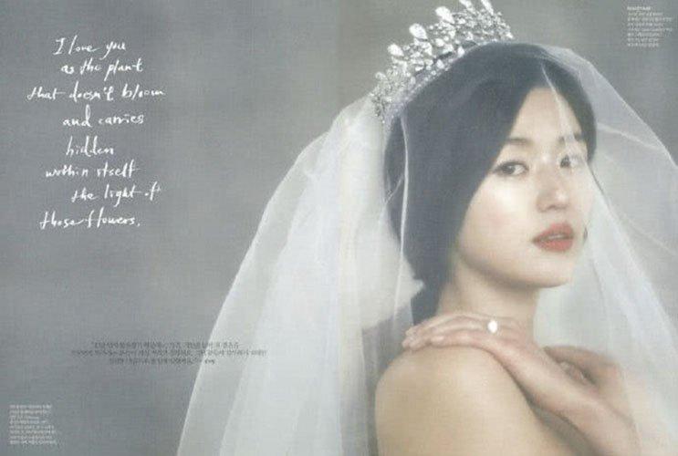 Ảnh cưới của “mợ chảnh” Jeon Ji Hyun bất ngờ gây sốt sau 8 năm bởi nhan sắc cực phẩm