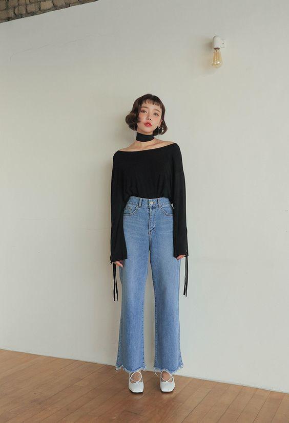 áo trễ vai đen cá tính mix quần ống rộng (nguồn ảnh: internet.) áo trễ vai đen cá tính mix quần ống rộng (nguồn ảnh: internet.)