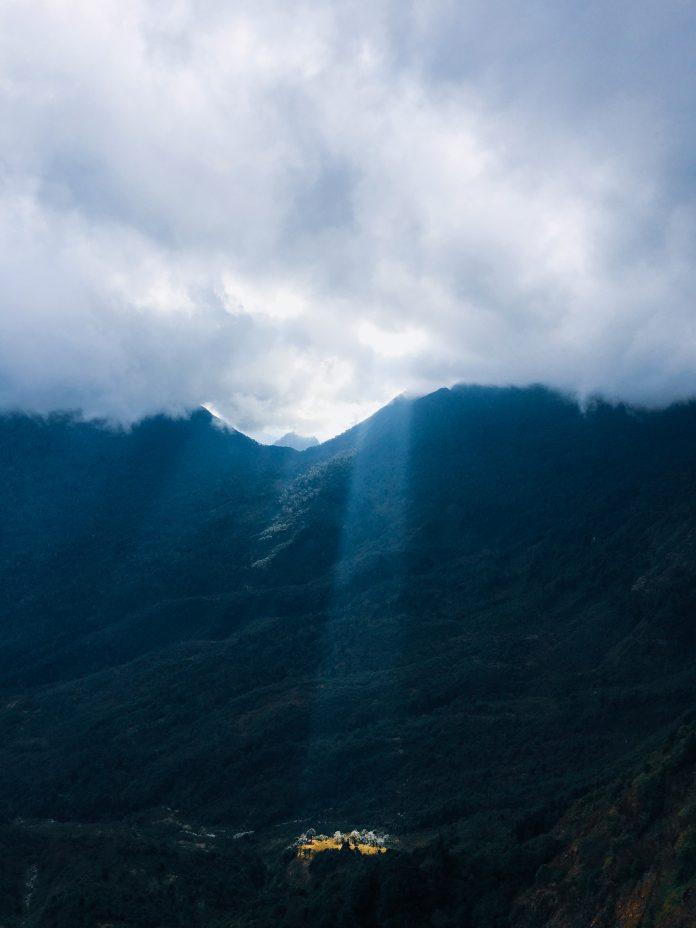 Núi rừng Nhìu Cồ San (Nguồn: BlogAnChoi).