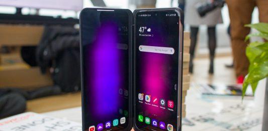 Màn hình kép của LG V60. Ảnh: internet