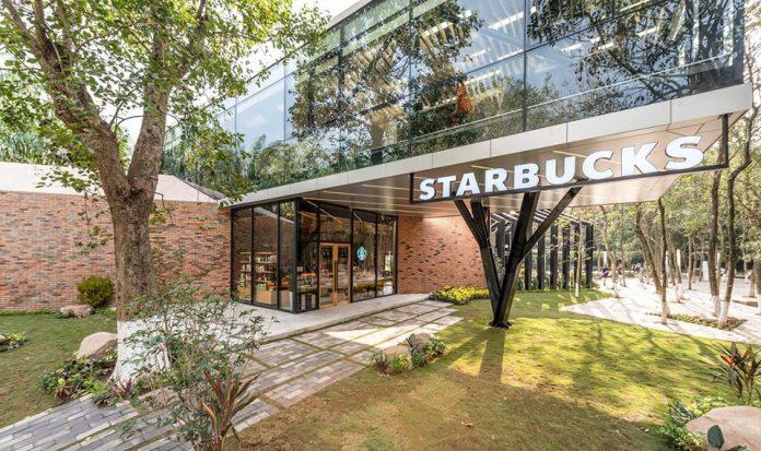 khung cảnh Starbucks Ecopark