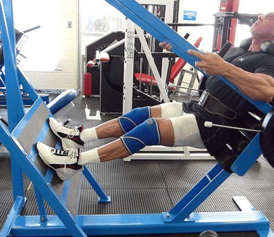 Máy tập chân swing squat.