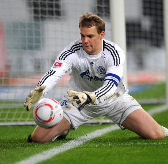 Thủ môn Manuel Neuer