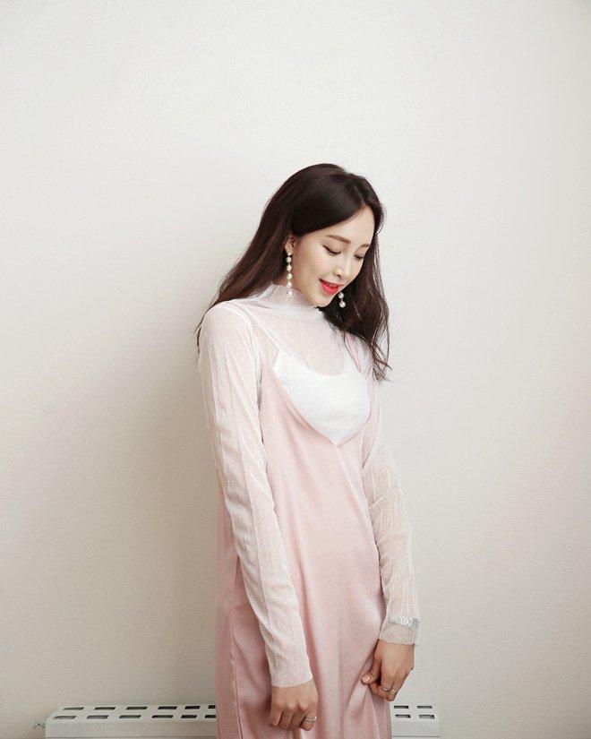 Váy yếm tông màu hồng pastel (nguồn ảnh: internet)