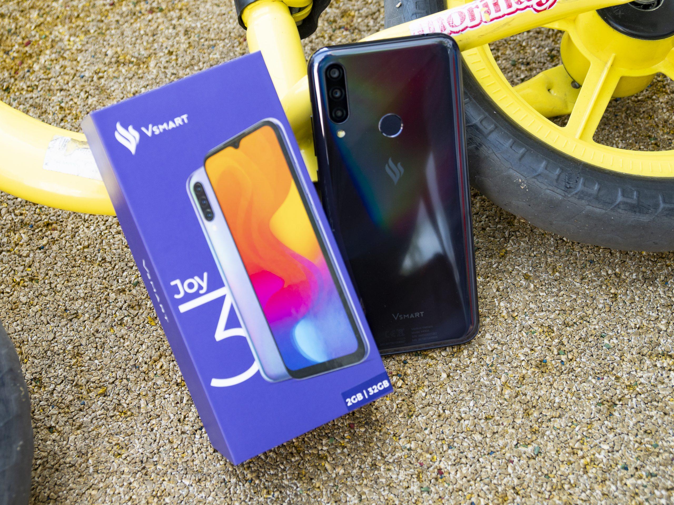 So sánh Vsmart Joy 3 và Samsung Galaxy A01: Rẻ hơn có tốt hơn?