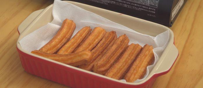 Cách làm bánh Churros sốt chocolate không cần lò nướng siêu dễ bánh churros bánh ngọt cách làm cách làm bánh chocolate chocolate đen churros công thức dinh dưỡng hấp dẫn học làm bánh học nấu ăn không cần lò nướng không lò nướng làm bánh làm bánh không lò nướng ngọt ngào phổ biến sốt chocolate Tây Ban Nha trà xanh