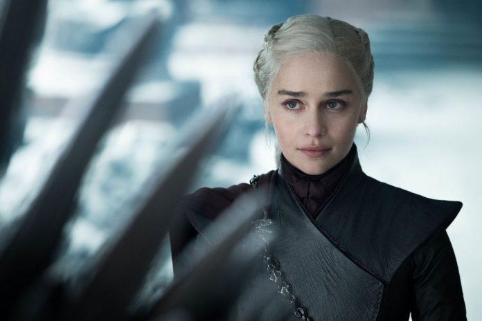 Emilia Clarke trong vai Daenerys Targaryen (Nguồn: vox.com)