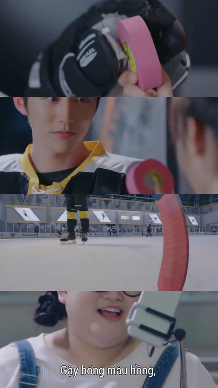 Đường Tuyết chỉ tặng vu vơ cho Lê Ngữ Băng, ai dè anh chàng đem luôn lên sân thi đấu khiến bàn dân thiên hạ ai nấy đều sốc. (Ảnh: Internet)