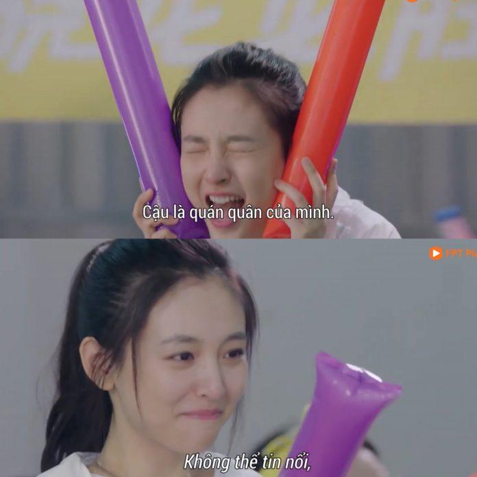 Đường Tuyết đầy tự hào hét lớn cổ vũ Lê Ngữ Băng (Ảnh: Internet)