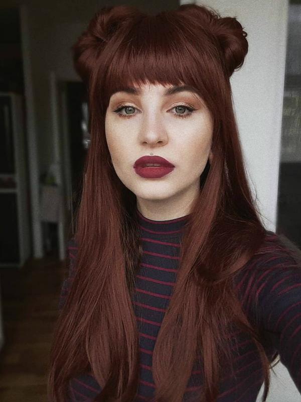 Nhấn nhá bằng một chút ánh đỏ thôi cũng sẽ khiến bạn trở thành trung tâm của mọi sự chú ý (Ảnh: Internet)