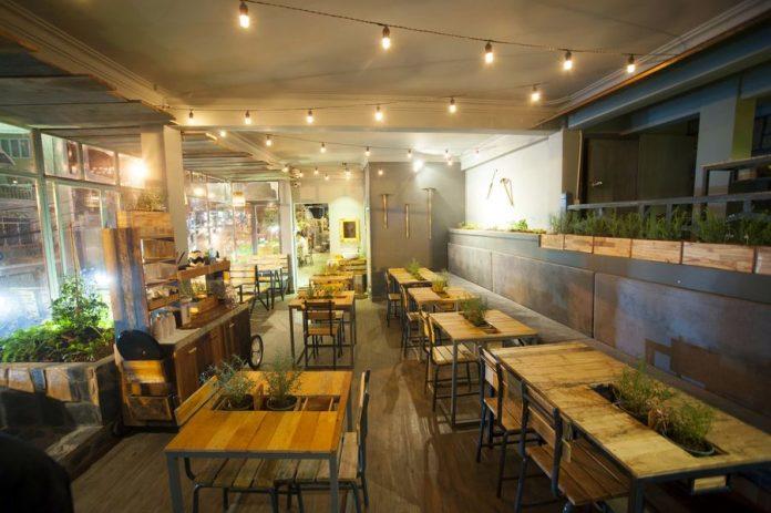 Không gian rộng rãi bên trong An cafe đà lạt (Nguồn: Internet)