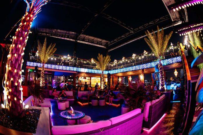 Zahrah coffee lounge & rooftop nằm ngay trung tâm phố Tây Bùi Viện (Nguồn: Facebook Zahrah Coffee Lounge & Rooftop)