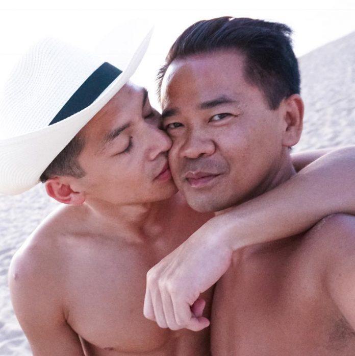 Hay một nụ hôn "đánh dấu chủ quyền" như vậy. (Ảnh: Internet)