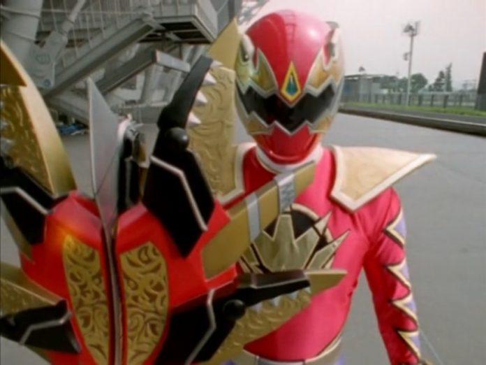 5 anh em siêu nhân