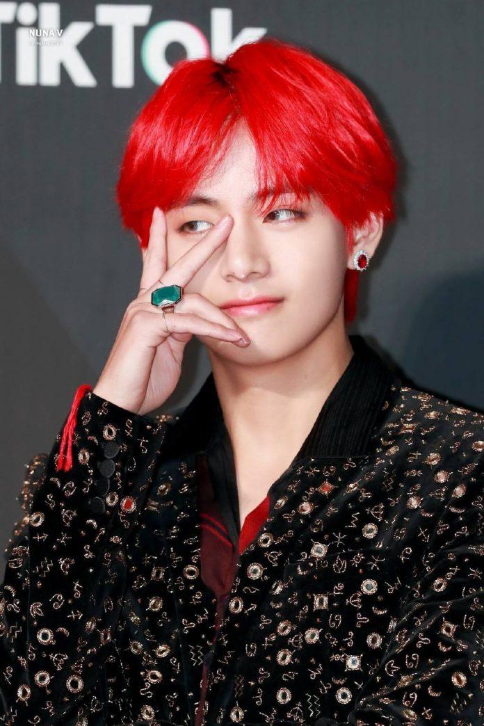 Vẻ đẹp của Kim Taehyung tưởng chừng được nhân lên gấp đôi khi xuất hiện với màu tóc này. (Ảnh: Internet)