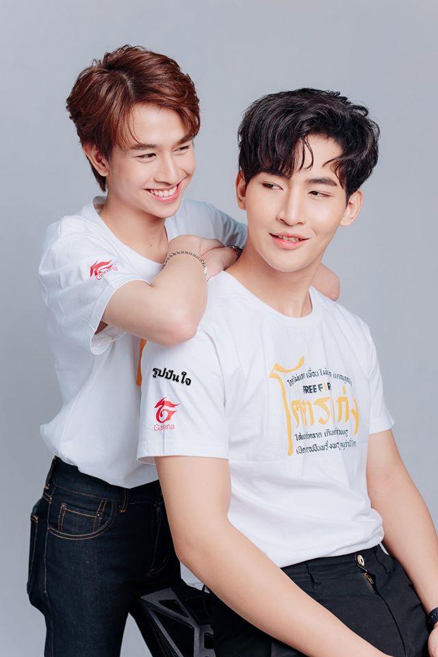 Cặp đôi đam mỹ nổi tiếng của phim Sợi Chỉ Đỏ. (Ảnh: Internet)