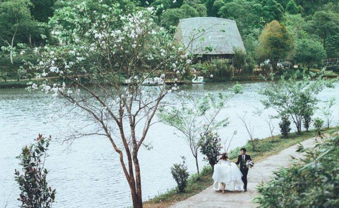 Hồ Đắk Ke cũng chính là bối cảnh chụp ảnh cưới yêu thích của các cặp đôi (Nguồn: Internet)