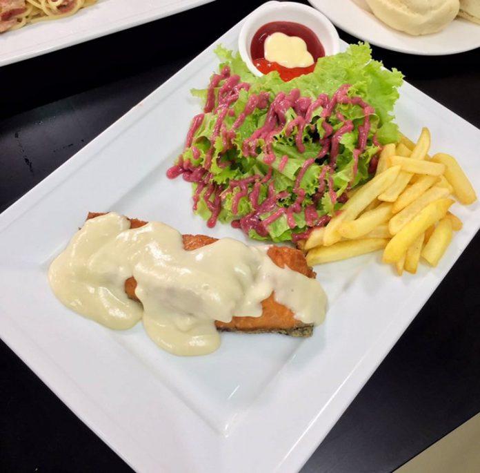 Chỉ với 39.000 VNĐ bạn có ngay 100rgam bò bít tết (Nguồn: Faccbook Beefsteak 100Gram)