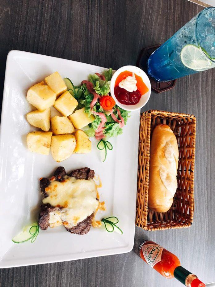 Bò ở đây khá mềm và ngon, hương vị đậm đà (Nguồn: Facebook STEAK BIN & PIZZA)