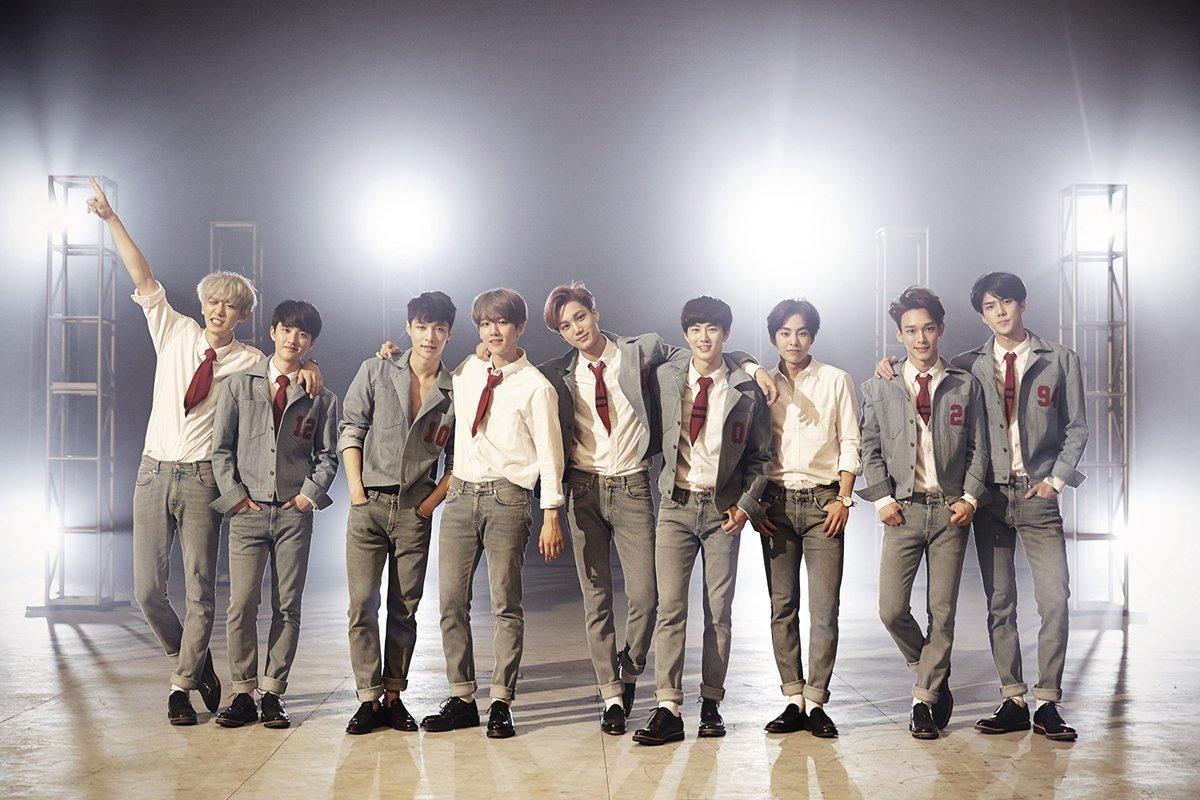 9 thành viên của EXO (ảnh : internet)