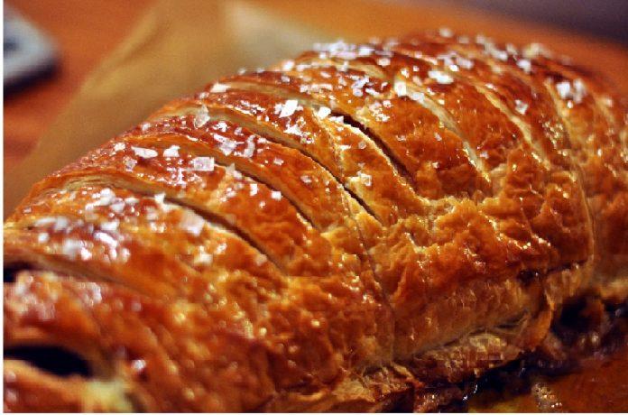 Bò Wellington giàu dinh dưỡng như cũng rất dễ gây béo( ảnh: internet)