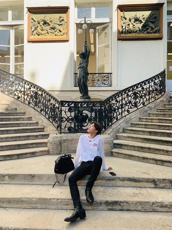 Tỉ lệ cơ thể của Jimin cực kỳ đỉnh (Ảnh: Internet)