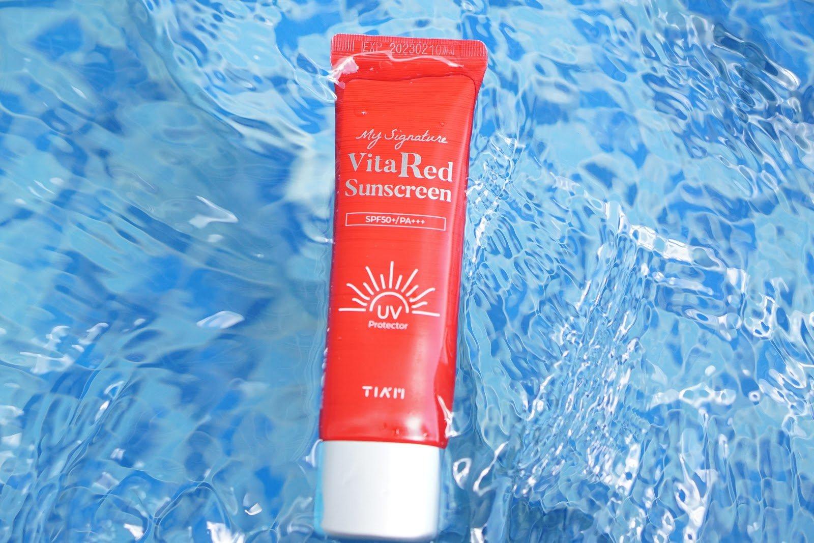 Tiam Vita Red Sunscreen không chứa các hóa chất độc hại, đặc biệt an toàn cho da kể cả da nhạy cảm (Nguồn: Internet).