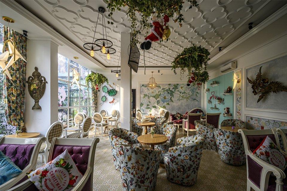 Không gian bên trong của La Bonté Café lại mang vẻ đẹp rất tinh tế (Nguồn: FB La Bonté Café)