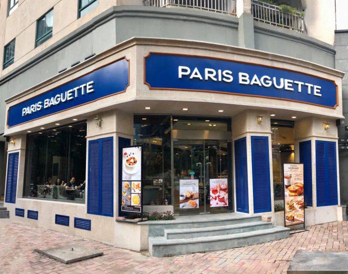 Cửa hàng được trang trí theo kiểu Pháp rất lung linh và cuốn hút (Nguồn: Facebook Paris Baguette Việt Nam)