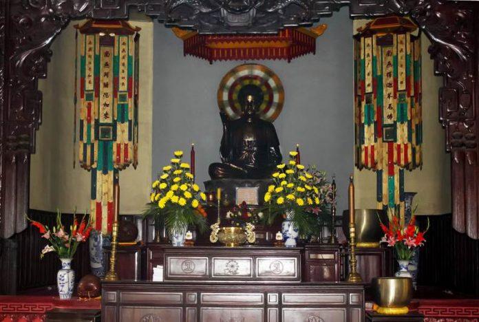 Phật trong chùa Linh Sơn ( nguồn: Internet )