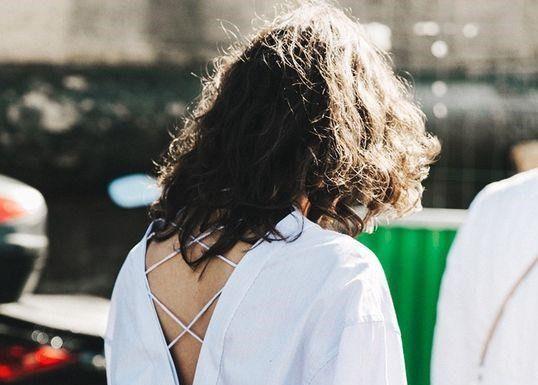 Hoặc mặc thả phông ngược như vậy cũng vô cùng độc đáo (nguồn ảnh: Internet) Hoặc mặc thả phông ngược như vậy cũng vô cùng độc đáo (nguồn ảnh: Internet)