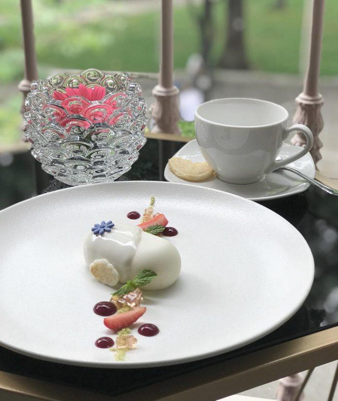 Bánh được chăm chút rất chi tiết và đẹp mắt (Nguồn: The Dreamers Dessert Bar)