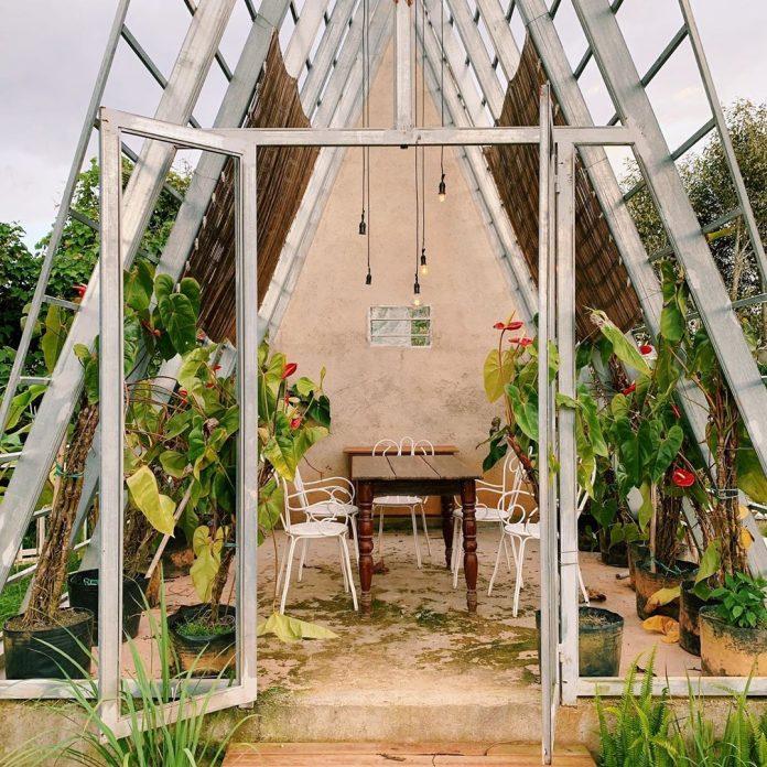 Một góc tại The Pines (ảnh: Instagram @erica_cafestagram)