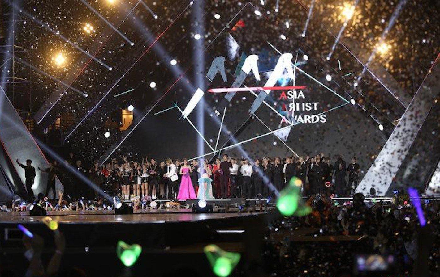 Sự kiện lễ trao giải AAA 2019 được tổ chức tại Việt Nam quy tụ nhiều sao Hàn