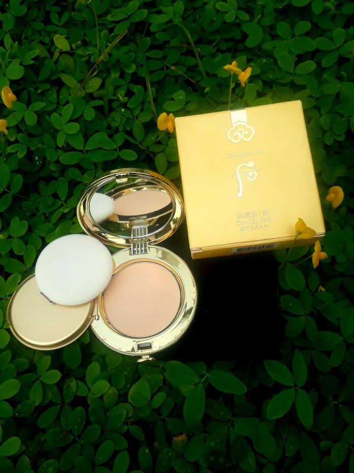 Ngoài tính năng chống nắng thì phấn phủ Whoo Gongjinhyang Mi Two Way Pact SPF30/PA++ còn hút dầu và che khuyết điểm hữu hiệu (ảnh: BlogAnChoi).