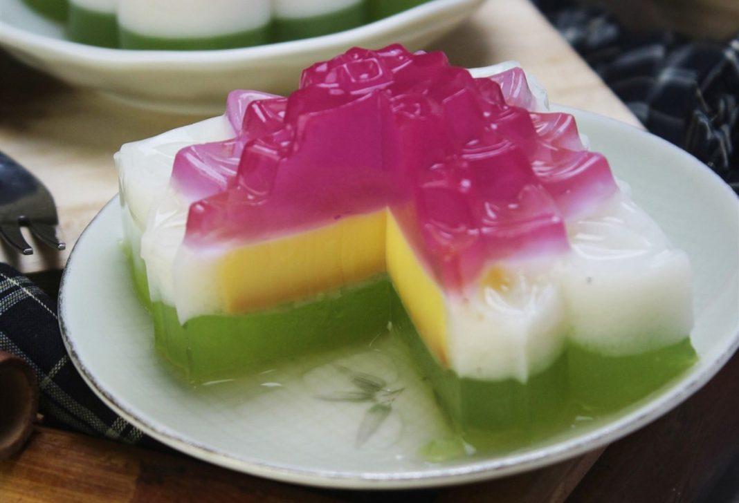 Bánh trung thu rau câu nhân flan vừa ngon vừa đẹp lại giàu dinh dưỡng (Nguồn: Góc Bếp Nhỏ)