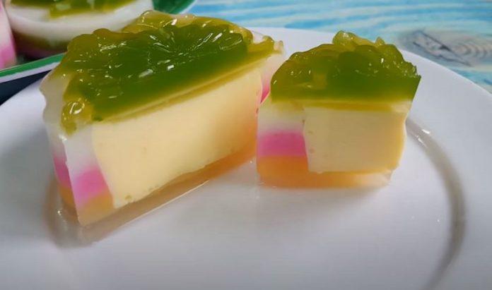 Bánh trung thu rau câu ngọt giòn, mát lạnh kết hợp cùng nhân flan béo ngậy (Nguồn: Góc Bếp Nhỏ)